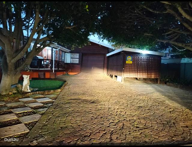 3 BEDROOM HOUSE FOR SALE IN FRAAIUITSIG